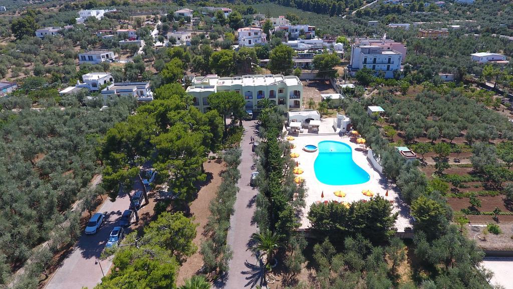 Residence Villa Candida Vieste Bagian luar foto